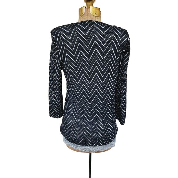 Andria Lieu Collection Black & Silver Chevron Stretch Pull Over Knit Top L - Picture 4 of 7